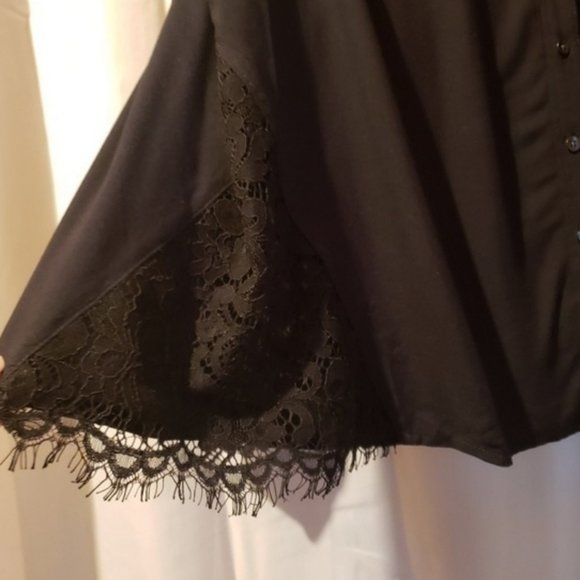 Torrid Black Lace Inset Camp Shirt NWT - Picture 4 of 4